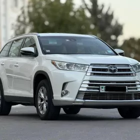 Toyota Highlander 2018