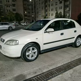 Opel Astra 2000