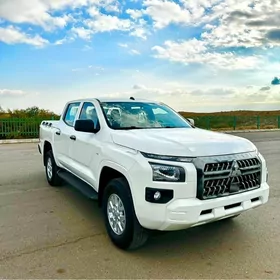 Mitsubishi L200 2025