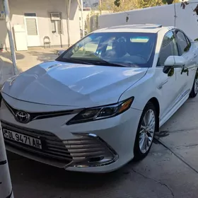 Toyota Camry 2018