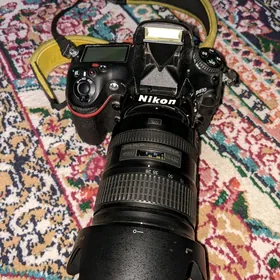 Nikon D810