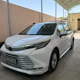 Toyota Sienna 2022