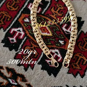 gyzyla menzes kardinal braslet