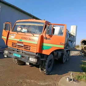 Kamaz 6520 2012