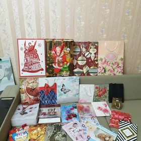 подарочные пакеты