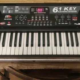 синтезатор