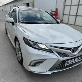 Toyota Camry 2018
