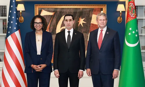 Serdar Berdimuhamedow ABŞ-nyň Kongresiniň wekilleri bilen duşuşdy