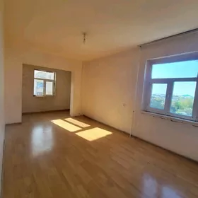 3 nji etaj 3 komnat eksp jaý