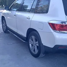 Toyota Highlander 2011