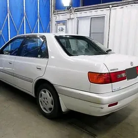 Toyota Corona 1999