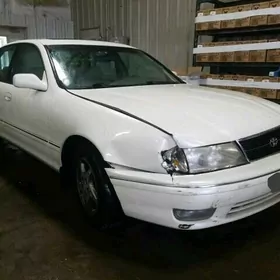 Toyota Avalon 1999