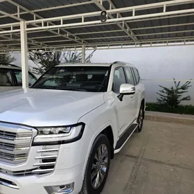 Toyota Land Cruiser 2023