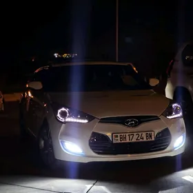 Hyundai Veloster 2012