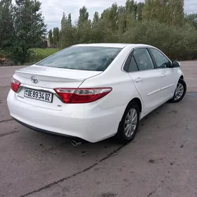 Toyota Camry 2017
