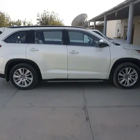 Toyota Highlander 2017