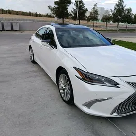 Lexus ES 350 2019