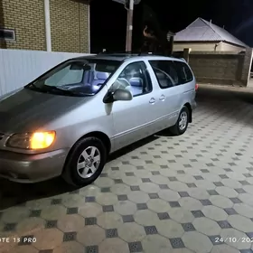 Toyota Sienna 2002