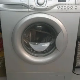 Продаю машинку