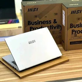 MSI Modern/i3-13/512GB SSD