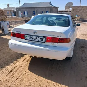 Toyota Camry 2001
