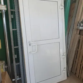 Satlyk gapy (ulanylan)