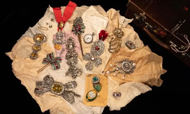 Gabsburglar maşgalasynyň ýiten göwheri 100 ýyldan gowrak wagtdan soň tapyldy