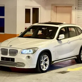 BMW X1 2012
