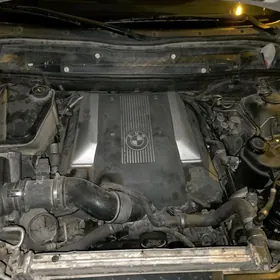 двигатель коробка