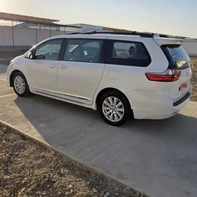 Toyota Sienna 2019