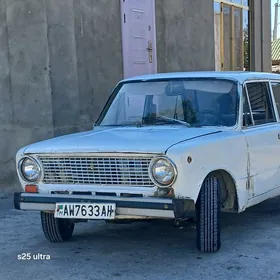 Lada 2104 1983