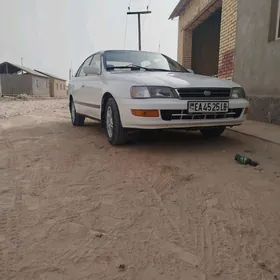 Toyota Corona 1993