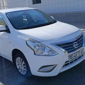 Nissan Sunny 2020