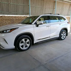 Toyota Highlander 2020