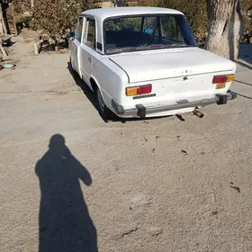 Lada 2104 1980