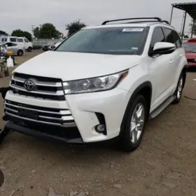 Toyota Highlander 2019