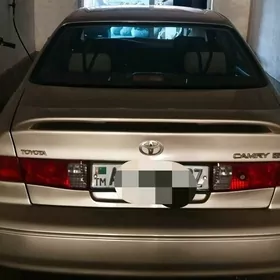 Toyota Camry 2000