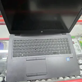  HP ZBook 15u G4 -