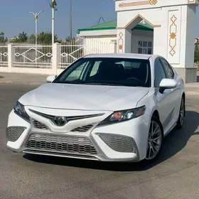 Toyota Camry 2022