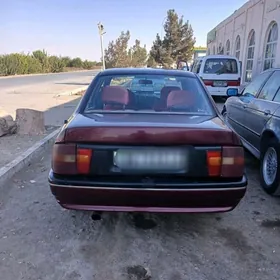 Opel Vectra 1990