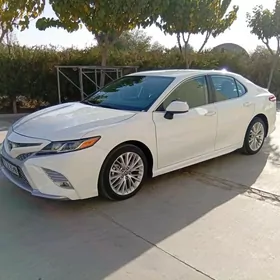 Toyota Camry 2020