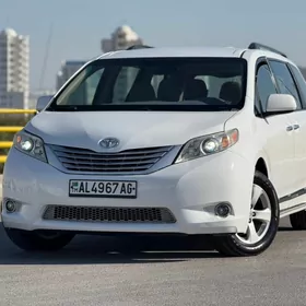 Toyota Sienna 2012