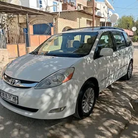 Toyota Sienna 2008