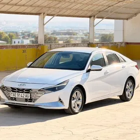 Hyundai Elantra 2021
