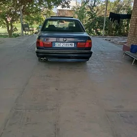 BMW E34 1989