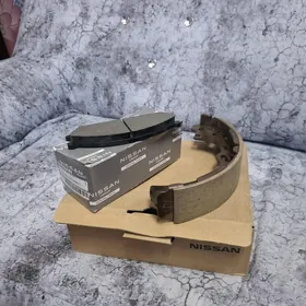 Колодки Ниссан пекап.