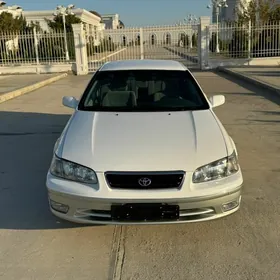 Toyota Camry 2000