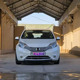 Nissan Versa Note 2014