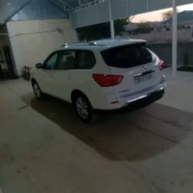 Nissan Pathfinder 2020