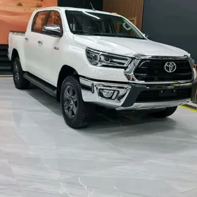 Toyota Hilux 2025